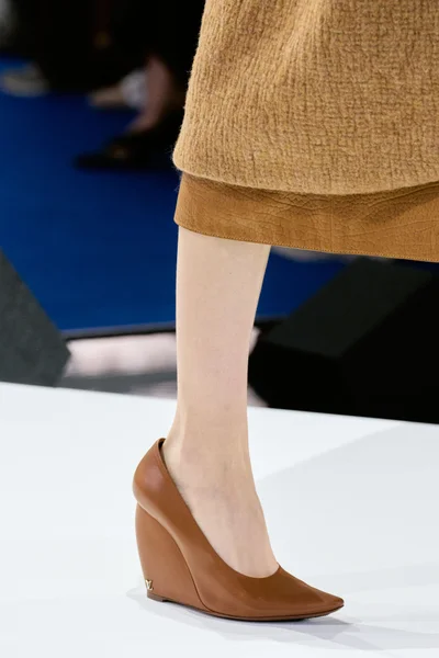 Look 7